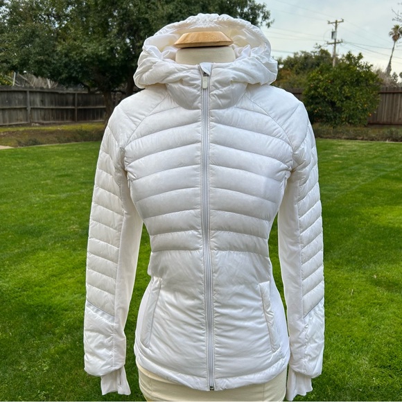 Lululemon Down for a Run Jacket in White Size 6 - Picture 2 of 16